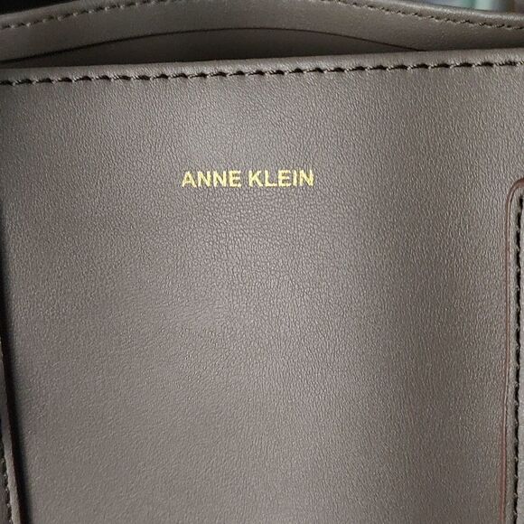 Anne Klein  Large Taupe Tpote Faux Leather  NWOT - Picture 5 of 7